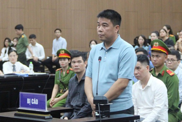 ”Ông chủ” Tập đoàn Phúc Sơn hối lộ các cựu bí thư, chủ tịch tỉnh thế nào? ”Ông chủ” Tập đoàn Phúc Sơn hối lộ các cựu bí thư, chủ tịch tỉnh thế nào?