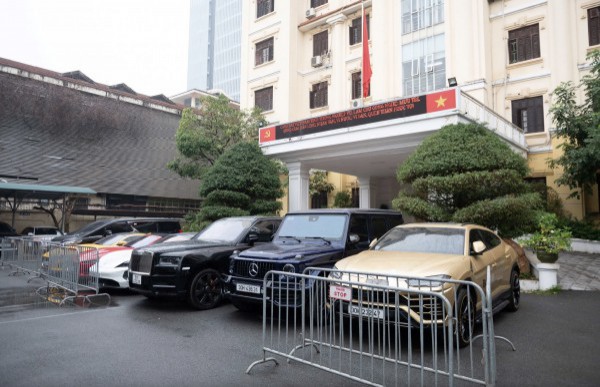 2 cựu công an giúp Mr.Pips những gì để nhận thù lao tiền tỉ?