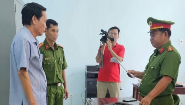 An Giang: Bắt tạm giam Phó chủ tịch UBND TP.Long Xuyên Đào Duy Ngọc An Giang: Bắt tạm giam Phó chủ tịch UBND TP.Long Xuyên Đào Duy Ngọc