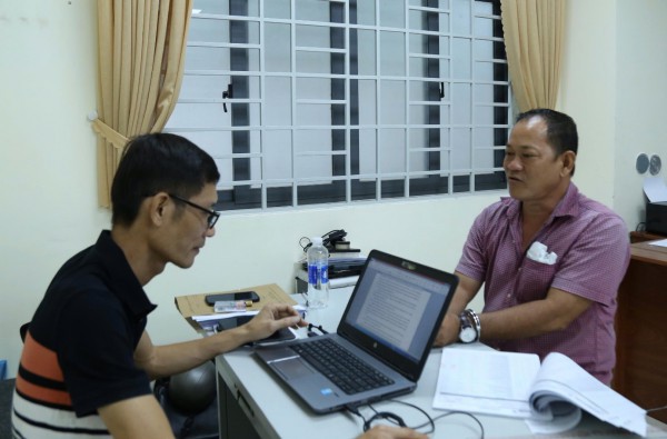 Bắt giữ nhóm người hút cát lậu trên sông Đồng Nai