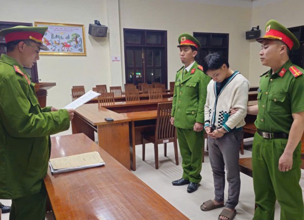 Bắt khẩn cấp tài xế lái ô tô tông 7 người tại bến xe ở Đà Lạt