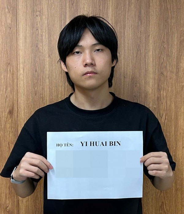 Bắt nhóm quẹt thẻ quốc tế chiếm đoạt 30 tỉ đồng ở Đà Nẵng