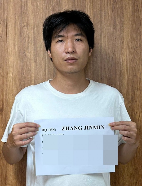 Bắt nhóm quẹt thẻ quốc tế chiếm đoạt 30 tỉ đồng ở Đà Nẵng