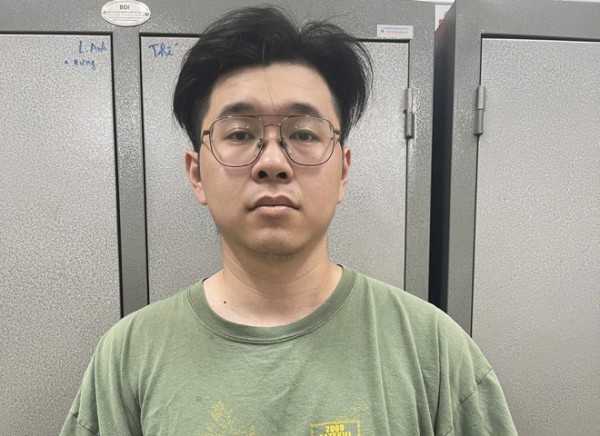 Bắt tạm giam người đàn ông hành hung phụ nữ tại chung cư Sky Central