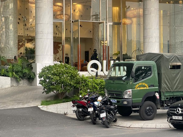 Bộ Công an khám xét khách sạn Quinter Central Nha Trang Bộ Công an khám xét khách sạn Quinter Central Nha Trang