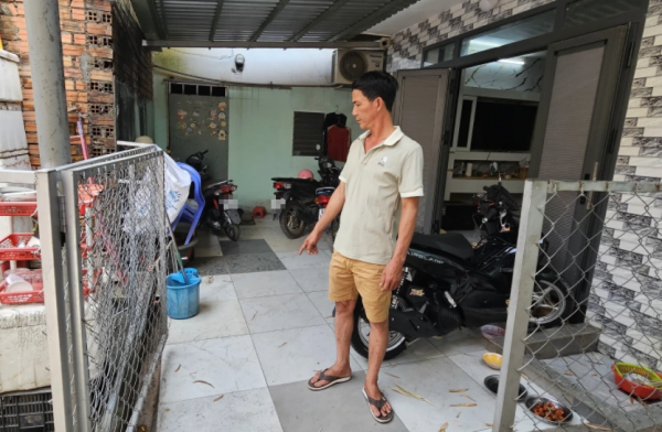 Cầu cứu vì bị nhóm người đánh gãy sống mũi ngay trước nhà