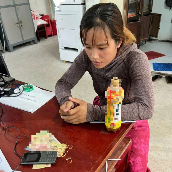 Cô gái 20 tuổi hẹn cụ ông U.90 đến nhà hớt tóc để cướp tài sản Cô gái 20 tuổi hẹn cụ ông U.90 đến nhà hớt tóc để cướp tài sản
