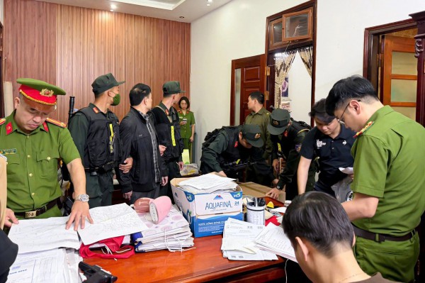 Công an Phú Thọ triệt phá chuyên án lớn, bắt 4 giám đốc, thu nhiều súng đạn