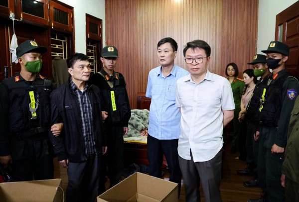 Công an Phú Thọ triệt phá chuyên án lớn, bắt 4 giám đốc, thu nhiều súng đạn