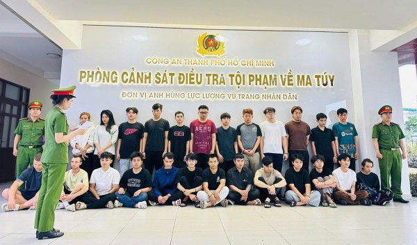 Công an TP.HCM: Phá đường dây buôn cần sa qua mạng có người nước ngoài tham gia