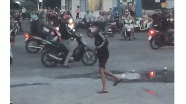 Công an TP.HCM tạm giữ nhóm thanh niên gây rối trước Khu công nghiệp Sóng Thần