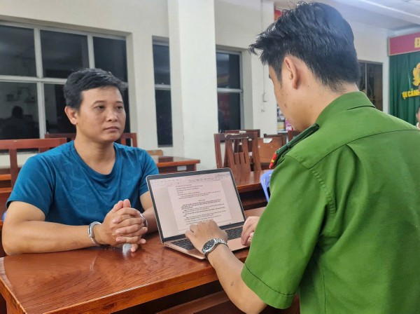 Công an TP.HCM triệt phá đường dây chế tạo, mua bán vũ khí quân dụng ‘khủng’