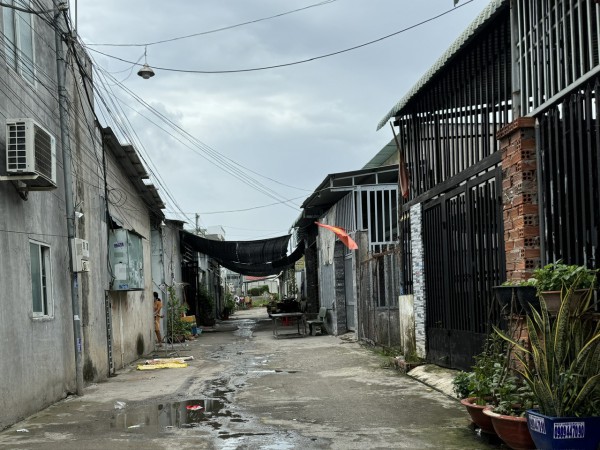 Công an TP.HCM xác minh hiện trường 48 căn nhà xây trái phép ở phường Tân Khánh