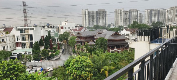 Công an kiểm tra biệt phủ của chủ thẩm mỹ viện Mailisa ở TP.HCM