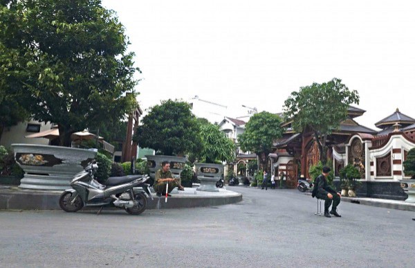 Công an kiểm tra biệt phủ rộng của chủ thẩm mỹ viện Mailisa ở TP.HCM