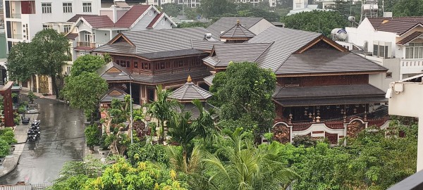 Công an kiểm tra biệt phủ rộng của chủ thẩm mỹ viện Mailisa ở TP.HCM