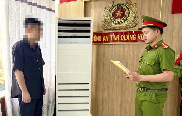Công an tỉnh Quảng Ngãi bắt giám đốc lừa đảo kêu gọi đầu tư cổ phiếu