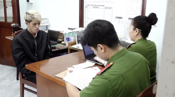 Cướp vé số của người khuyết tật lúc nửa đêm