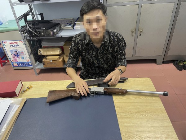 Gia Lai: Xử lý nhóm người ăn nhậu không trả tiền còn đập phá quán Gia Lai: Xử lý nhóm người ăn nhậu không trả tiền còn đập phá quán