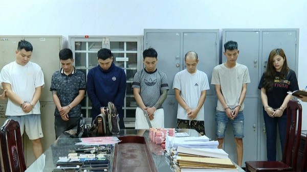 Hai vợ chồng cầm đầu đường dây Hai vợ chồng cầm đầu đường dây