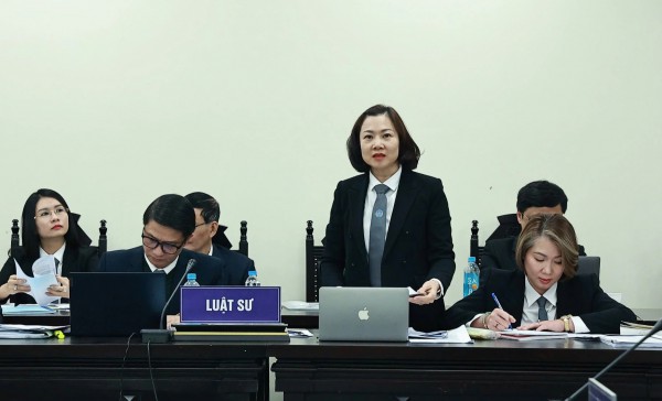 Hiểu đúng về phân quyền cho chủ tịch UBND cấp tỉnh ‘quản lý’ luật sư