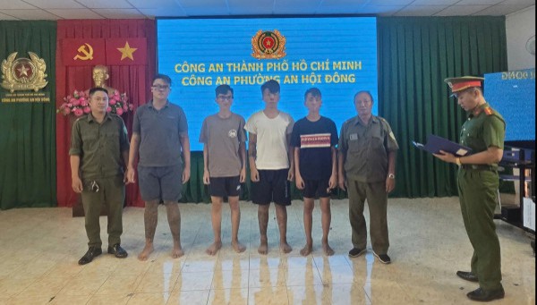 Khởi tố 23 thanh thiếu niên 