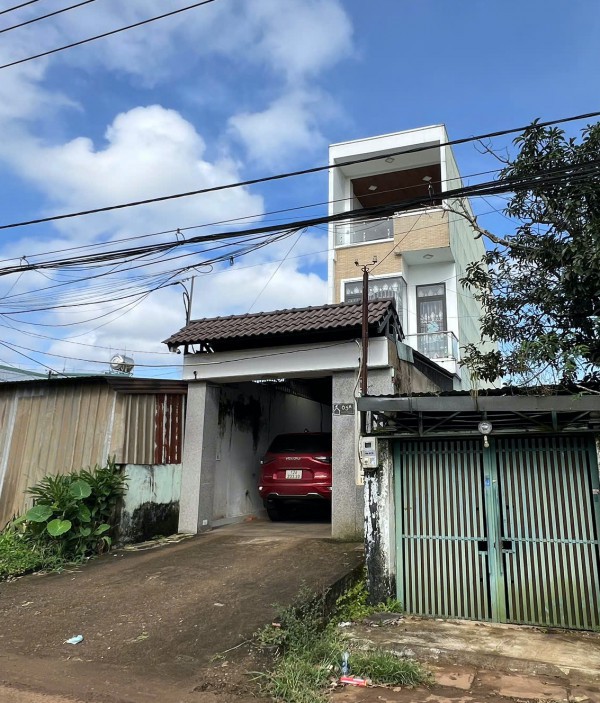 Khởi tố hai bị can tham gia làm giả hồ sơ cấp phép môi trường