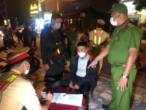 Mạnh tay với tội phạm đường phố, Công an Đà Nẵng bắt tạm giam nhiều Mạnh tay với tội phạm đường phố, Công an Đà Nẵng bắt tạm giam nhiều