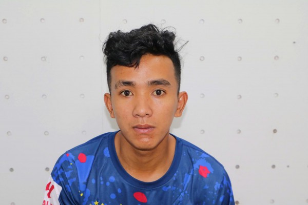 Mua dâm rồi cướp tài sản của người bán dâm