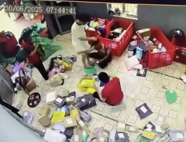 Nam shipper bị hành hung tại Hải Phòng Nam shipper bị hành hung tại Hải Phòng