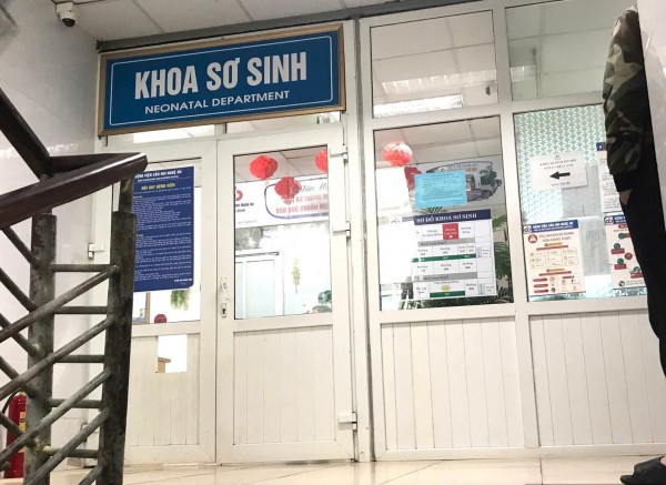 Nữ điều dưỡng bị đâm 11 nhát khi ngăn kẻ dùng dao tấn công nhiều người Nữ điều dưỡng bị đâm 11 nhát khi ngăn kẻ dùng dao tấn công nhiều người