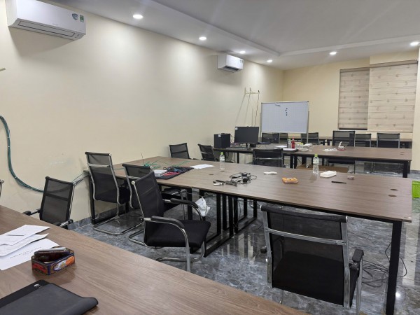 Phá đường dây lừa đảo chiếm đoạt tài sản trên mạng do người Trung Quốc điều hành Phá đường dây lừa đảo chiếm đoạt tài sản trên mạng do người Trung Quốc điều hành