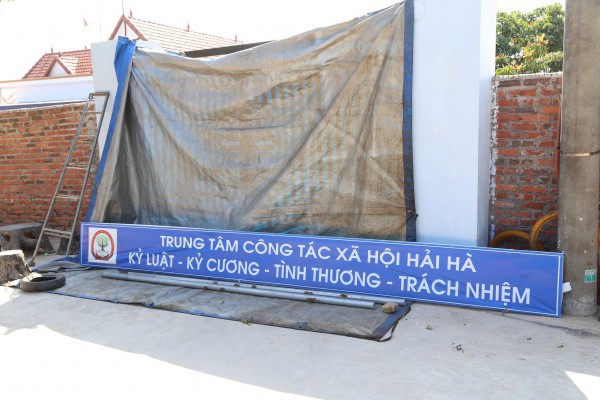 Phát hiện nhiều gậy gỗ tại Trung tâm Công tác xã hội Hải Hà