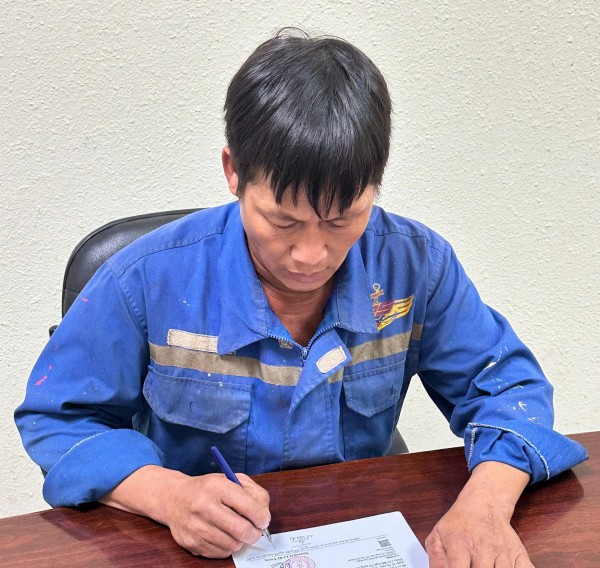 TP.HCM: Đề nghị truy tố 2 thuyền trưởng tổ chức cho người khác xuất cảnh trái phép