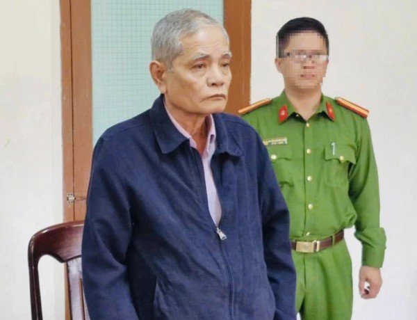 Thông đồng khai thác mỏ đá trái phép, chủ 2 doanh nghiệp ở Phú Yên bị khởi tố Thông đồng khai thác mỏ đá trái phép, chủ 2 doanh nghiệp ở Phú Yên bị khởi tố