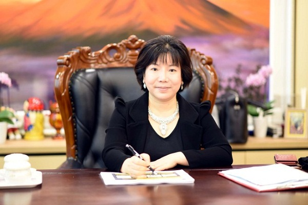 Tiếp tục bóc trần 