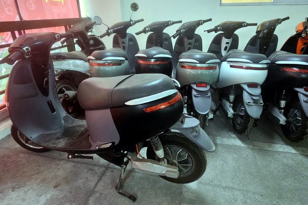 Triệt phá đường dây sản xuất, mua bán xe máy điện giả, kém chất lượng quy mô lớn
