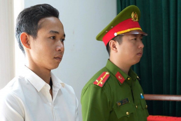 Uống rượu lái xe gây tai nạn chết người, thanh niên ở Huế bị khởi tố