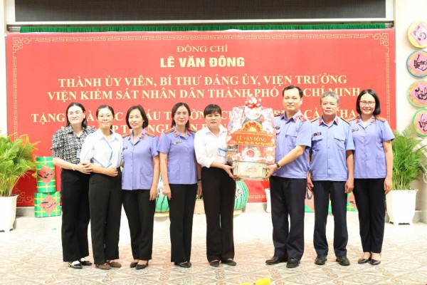 Viện KSND TP.HCM chung tay ‘vì một cái Tết ấm no’ trọn vẹn