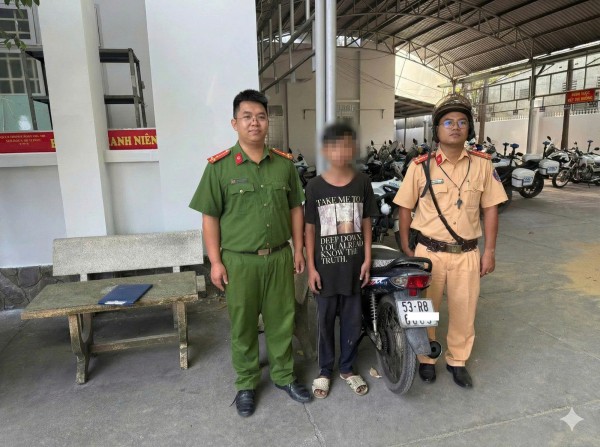 Vụ chạy xe máy bốc đầu biểu diễn ở Hóc Môn: Tịch thu phương tiện