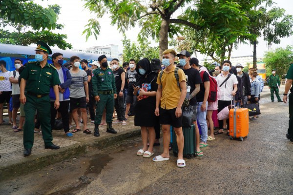 Vụ hàng chục người Việt tháo chạy khỏi casino ở Campuchia: 92 người về nước an toàn
