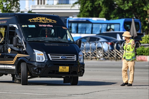 Xe kinh doanh vận tải dưới 8 chỗ: Bắt buộc lắp thiết bị ghi nhận hình ảnh tài xế? Xe kinh doanh vận tải dưới 8 chỗ: Bắt buộc lắp thiết bị ghi nhận hình ảnh tài xế?