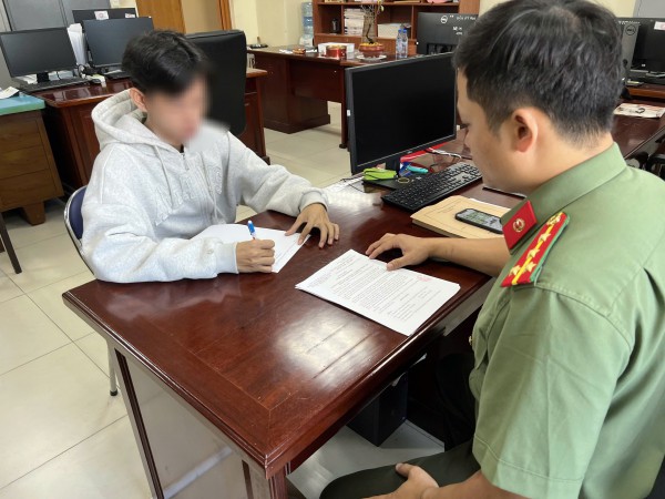 Xử phạt người phát tán trái phép phim 