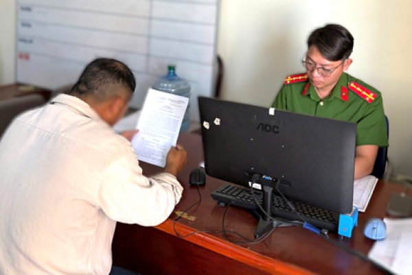 Xử phạt nhiều trường hợp chia sẻ thông tin sai sự thật trên mạng xã hội