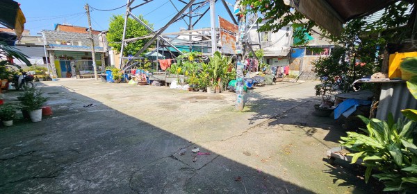 Án mạng nghi do mâu thuẫn hát karaoke tại tiệc sinh nhật ở TP.HCM