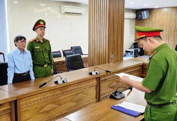 Đà Nẵng: Giả mạo chữ ký để làm hồ sơ đất đai cho người quen