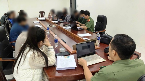 Đà Nẵng: Triệt phá đường dây lừa đảo đầu tư tiền ảo, chiếm đoạt hơn 90 tỉ đồng