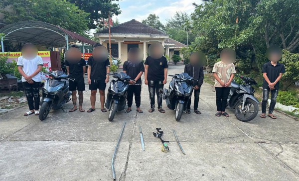 Đà Nẵng: Truy xét nhóm côn đồ dùng hung khí chém người đi đường Đà Nẵng: Truy xét nhóm côn đồ dùng hung khí chém người đi đường