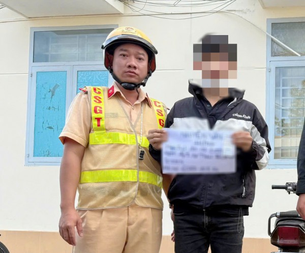 Đồng Nai: CSGT phát hiện nhiều trường hợp dương tính với ma túy Đồng Nai: CSGT phát hiện nhiều trường hợp dương tính với ma túy