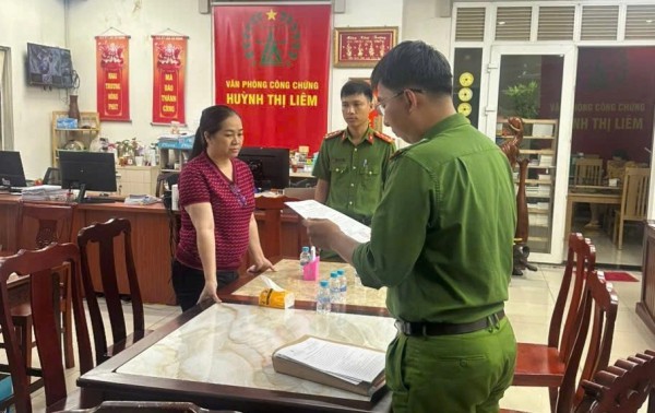 Đồng Nai: Khởi tố, bắt giam một công chứng viên giả mạo chủ đất ký hợp đồng